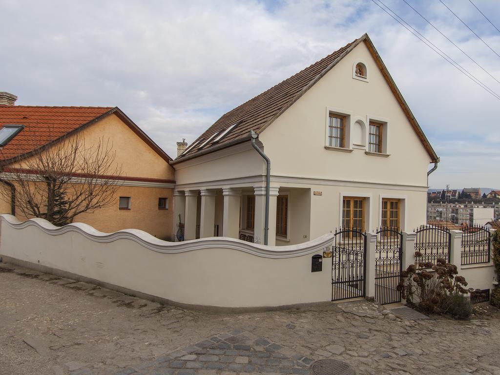 Amadeus Vendégház Esztergom Exterior foto