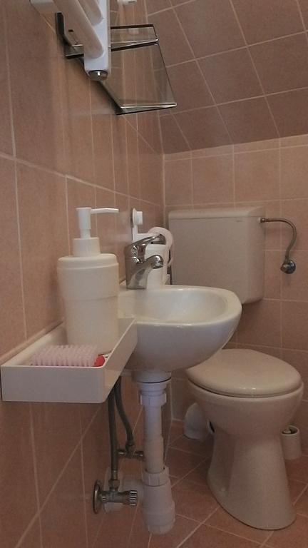 Amadeus Vendégház Esztergom Habitación foto